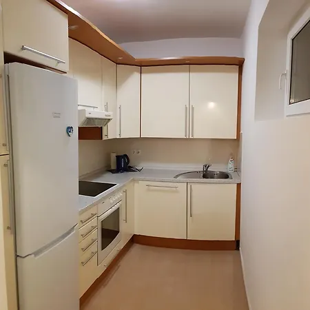 Ma 2 , 3 Rd Floor Apartment *